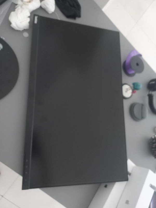 Монитор Lenovo