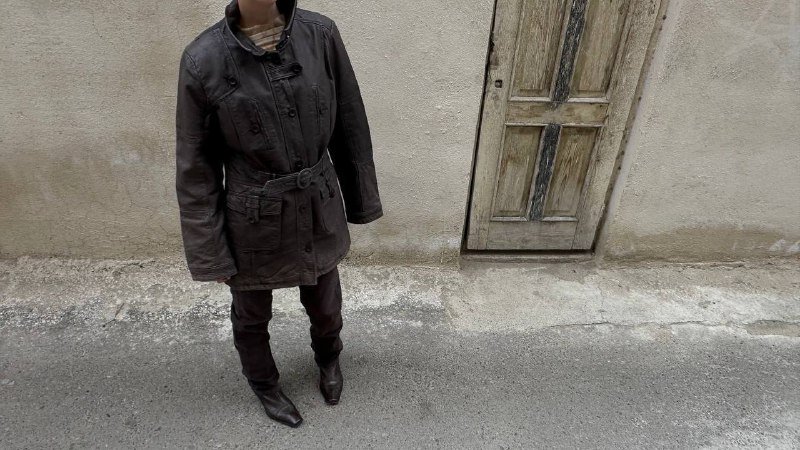 Винтажная кожаная куртка, юбки, пальто, блузы, дубленка Armani Jeans, пиджак MEXX, блузка MONKI