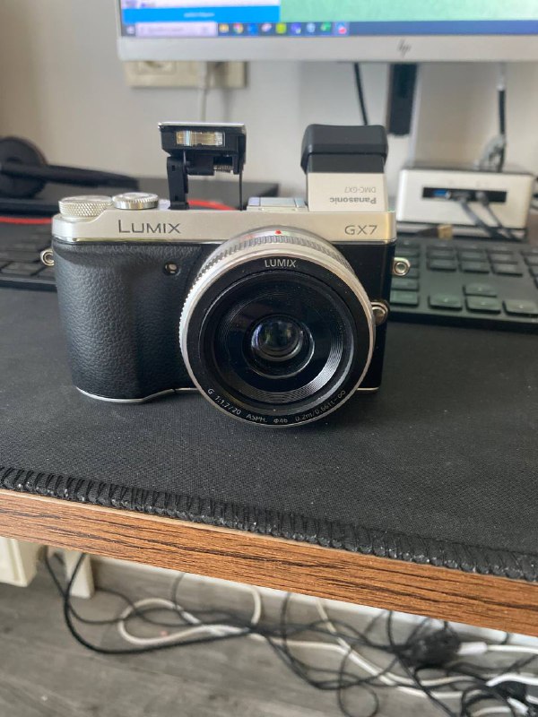Фотоаппарат Panasonic Lumix DMC-GX7, объектив H-H020A, карта 32GB 2