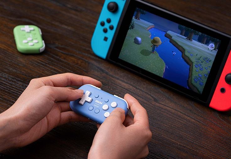8BitDo Micro Bluetooth Gamepad 4
