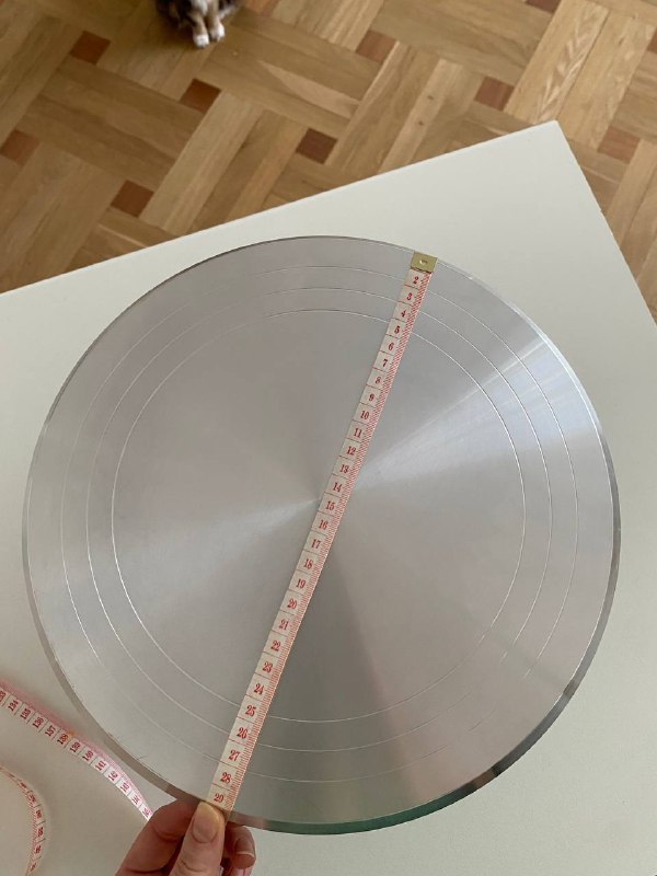 Поворотный кондитерский металлический столик 2