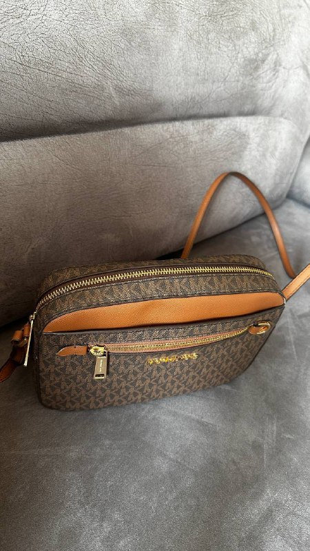 Оригинальная сумочка-кроссбоди Michael Kors 2