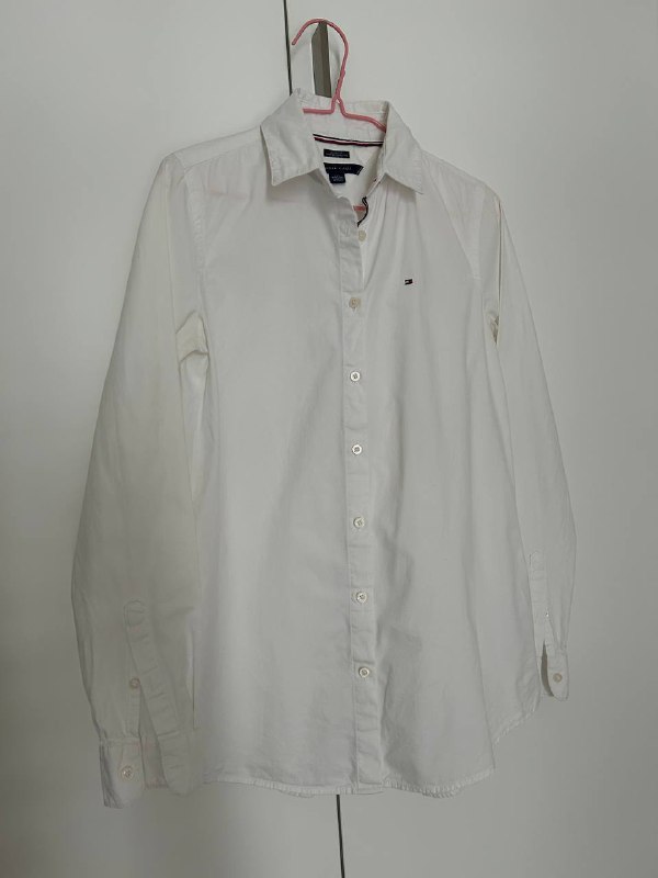 Джинсы Tom Tailor, Джинсы Zara, Платье HM, Сарафан Zarina, Топ Mango, Рубашка Tommy Hilfiger, Босоножки Timberland 8
