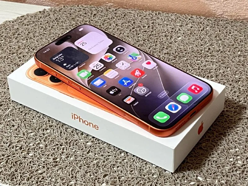 iPhone 17 Pro Max Cosmic Orange 256GB 1