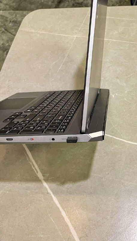 Lenovo gaming laptop for sale, used a few months 8