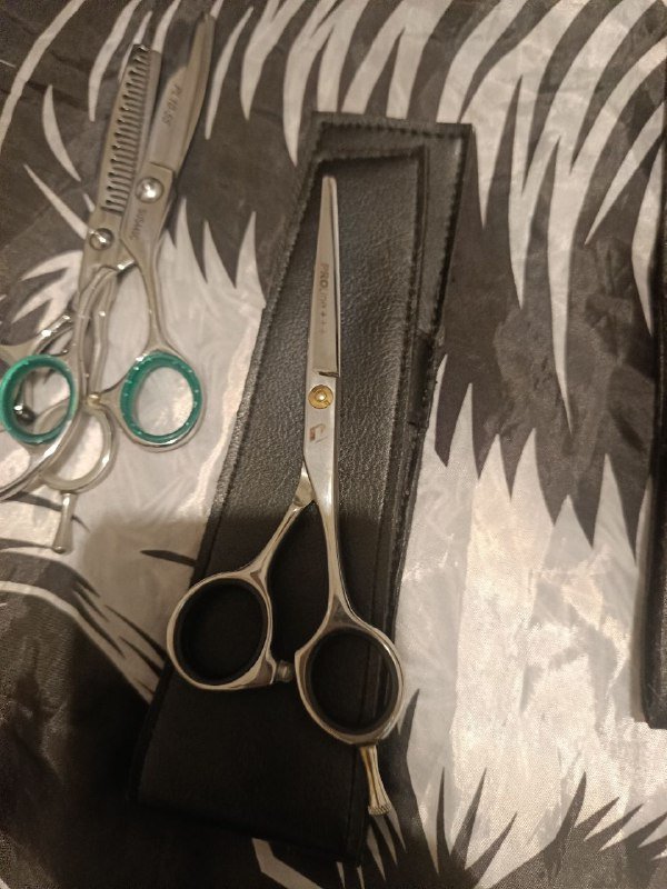 Машинка, плойка, сумка, ножницы, расчёски для парикмахера 2