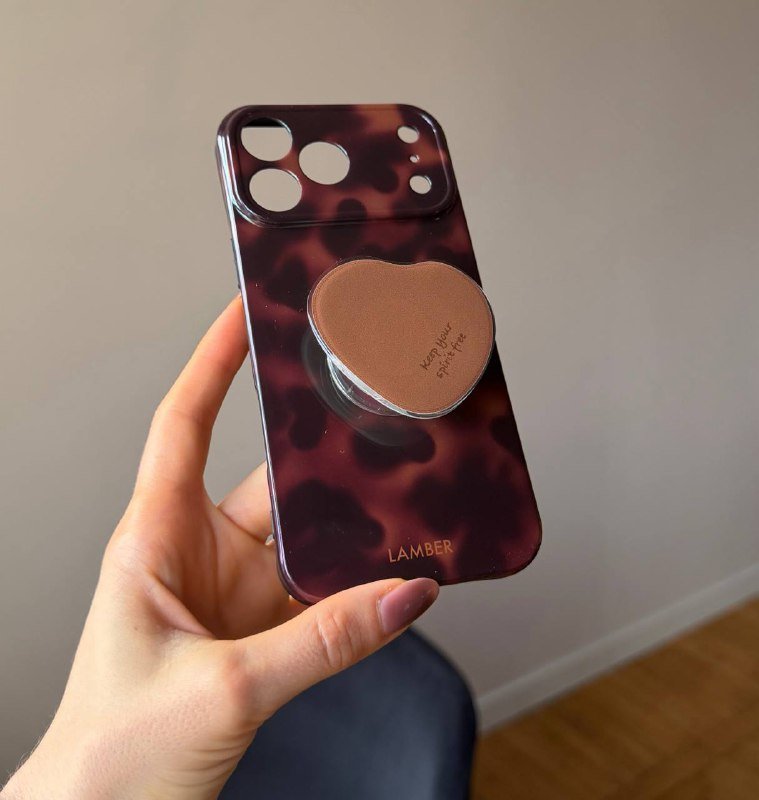 Чехлы на IPhone 17 pro max 3