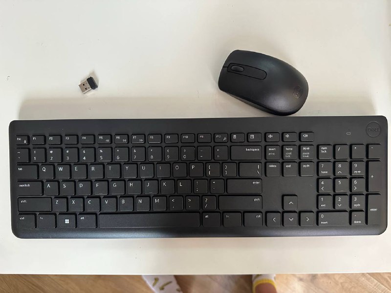 Клавиатура и мышь Dell беспроводные
