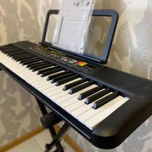 Yamaha PSR-F52 Synthesizer