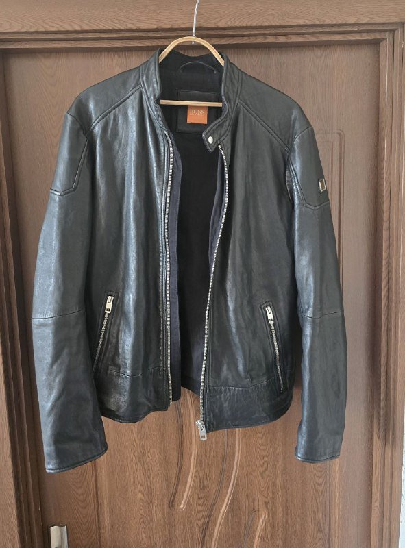 HUGO BOSS кожаная куртка оригинал размер M-L