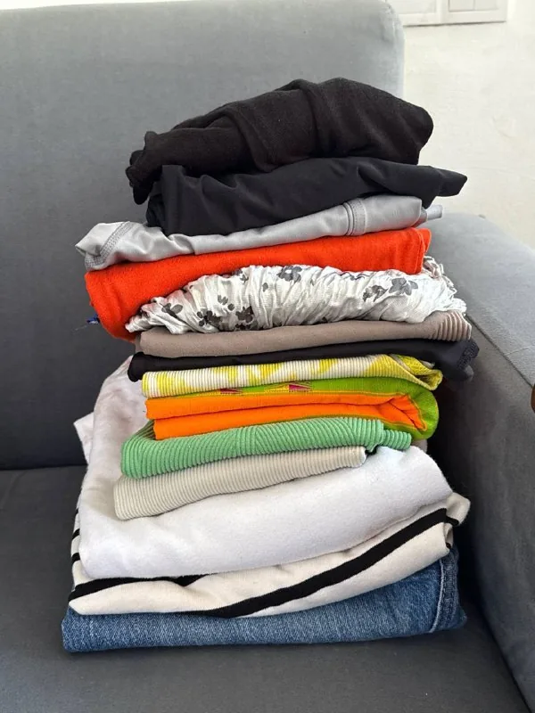 Bag of women’s clothing 1