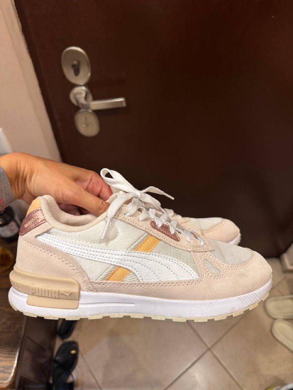 Лоферы, кроссовки Puma, кроссовки Adidas, переноска для собак и кошек 5