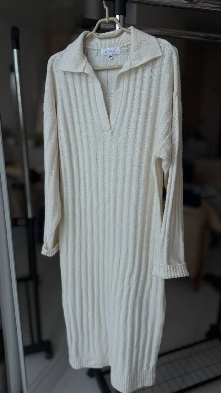 Пальто, косуха, босоножки Calvin Klein, куртка, платья, дубленки, сумки 5