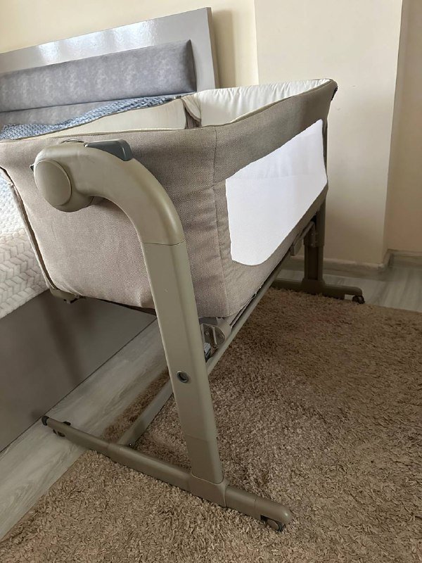 Детская приставная кроватка Chicco с матрасиком 2