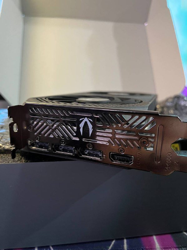 Видеокарта ZOTAC GAMING GeForce RTX 5050 8GB 4