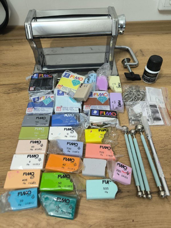 Набор для изделий из полимерной глины, машинка, клей, основа, глина 5