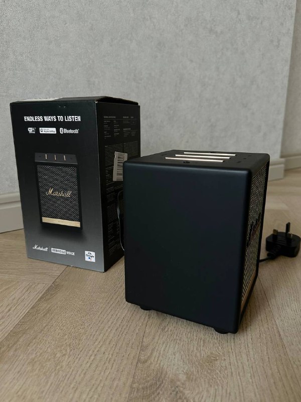 Колонка Marshall Uxbridge Voice Bluetooth Wi-Fi 1