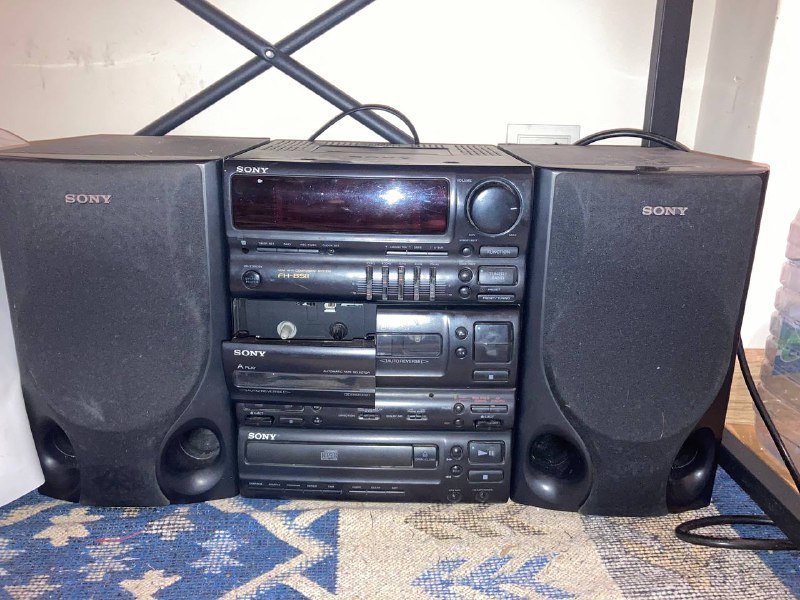 Магнитофон Sony FH-B511 с колонками