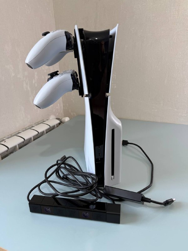 Sony Playstation 5 Slim Disc, 2 джойстика, камера, кабели 2