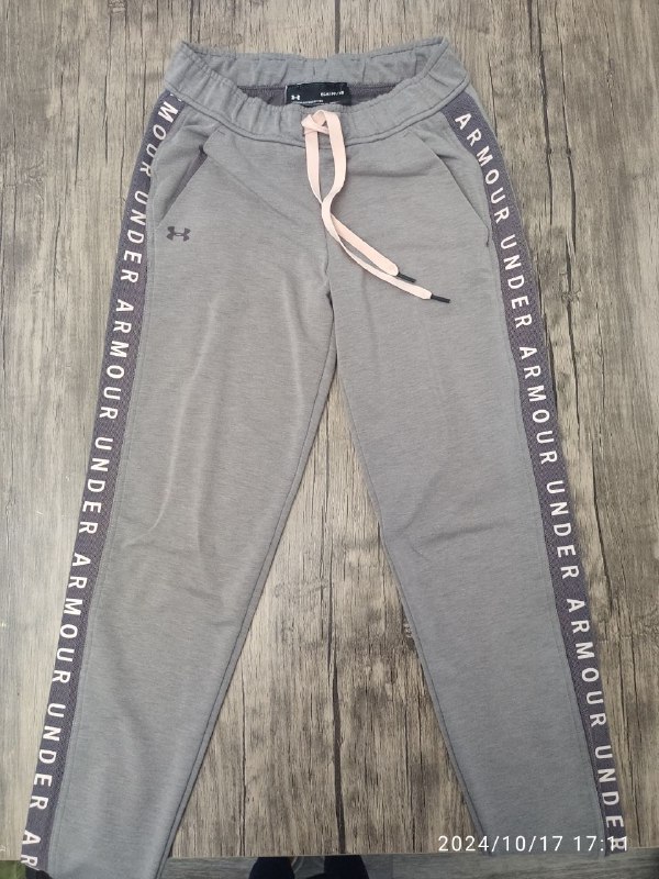 Платья Mango, Zara, спортивный костюм, сандали 6