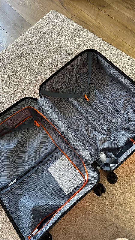 Чемодан American Tourister Airconic medium 2