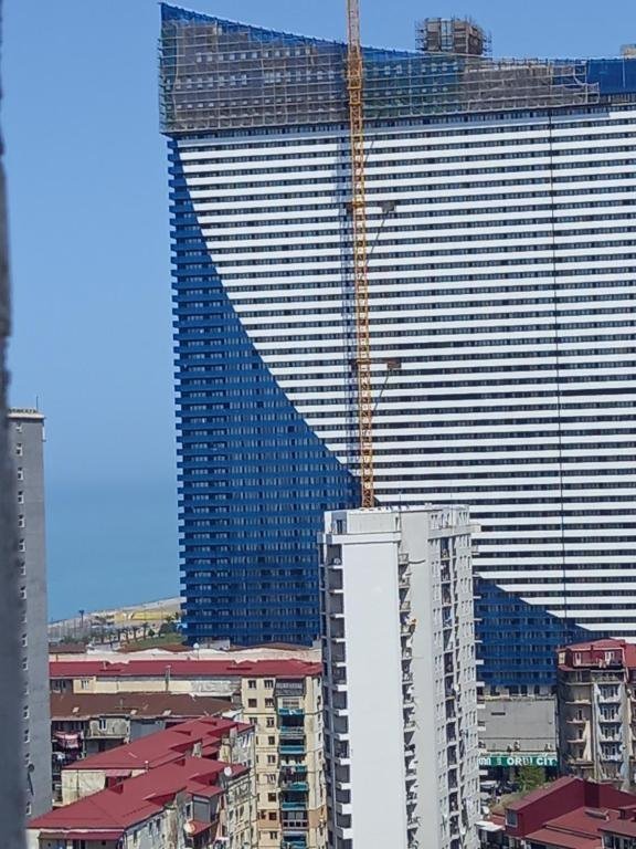 Сдается 2-комн квартира с техникой на 6 месяцев и год 4