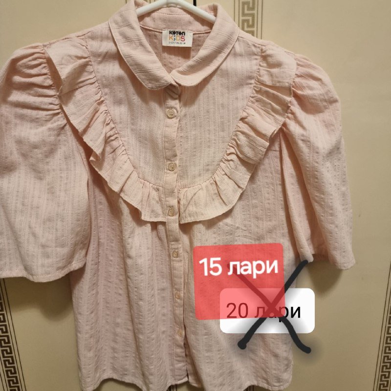 Блузка, чёрное платье, футболка HM, голубое платье, розовое платье Mango, нарядное платье