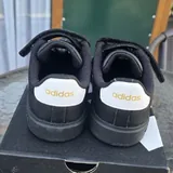 Детские кроссовки Adidas 1