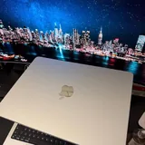 MacBook Air M2 16/256GB 1
