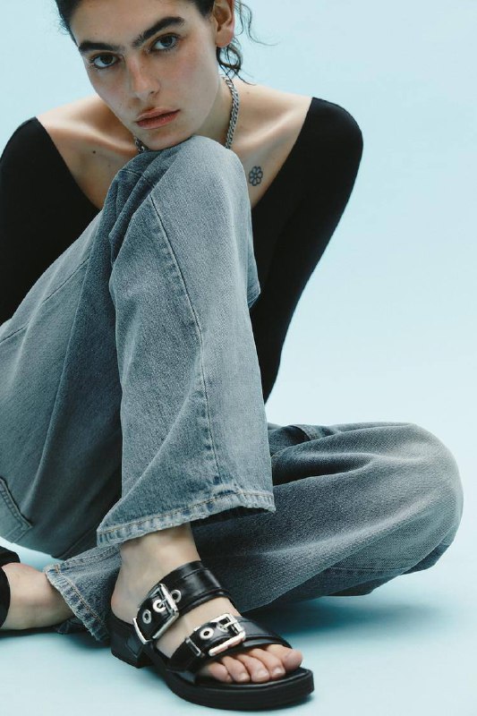 Zara сандали-шлепки размер 40-41