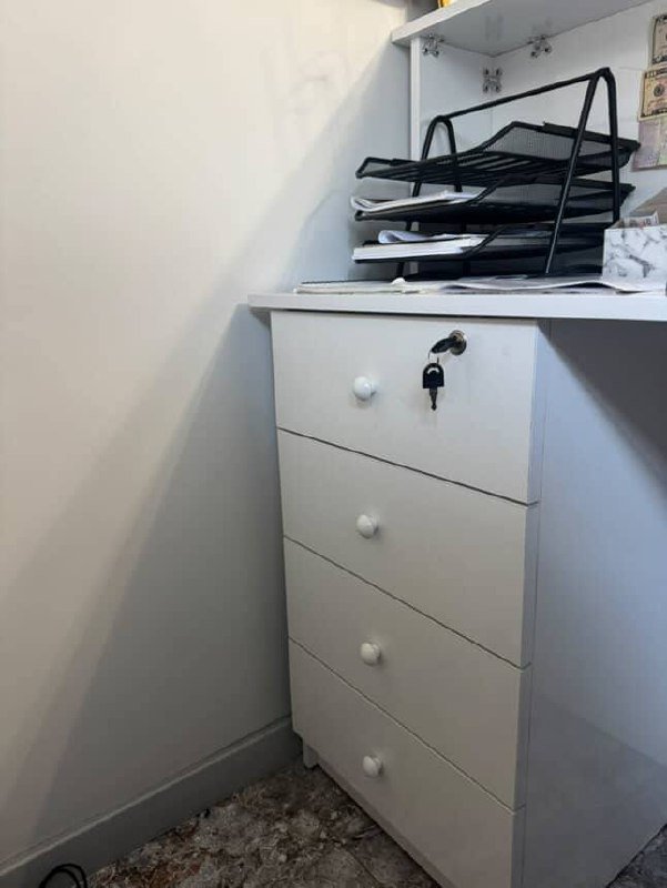 стол ресепшена 2