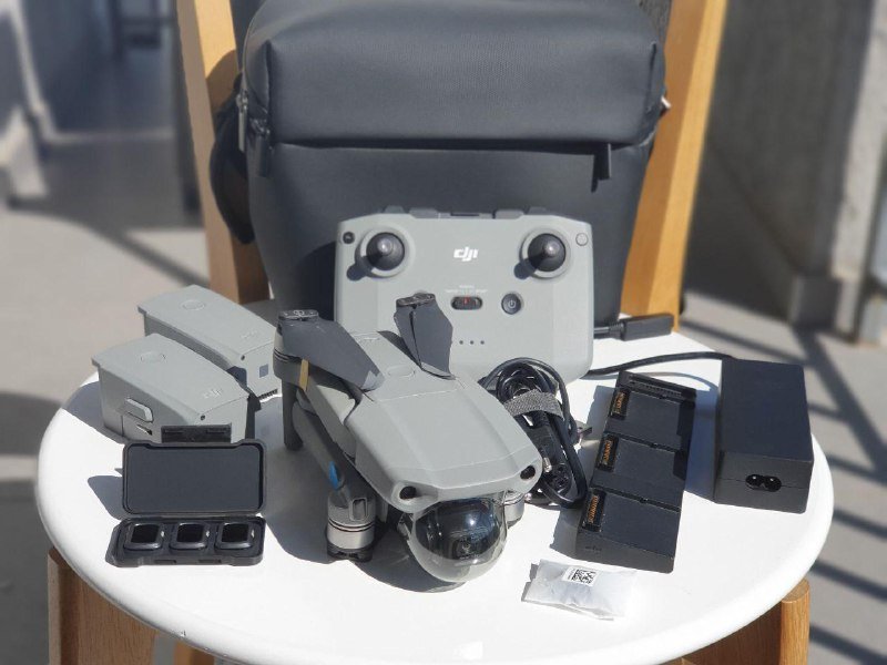 Дрон DJI Air 2 Fly More Combo с аксессуарами