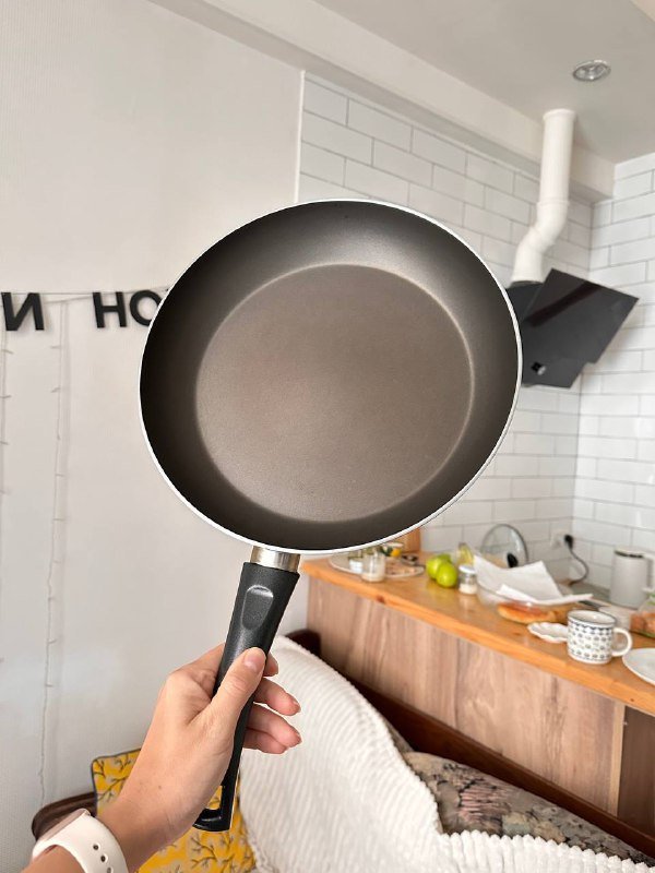 Большая сковорода с крышкой 31 см