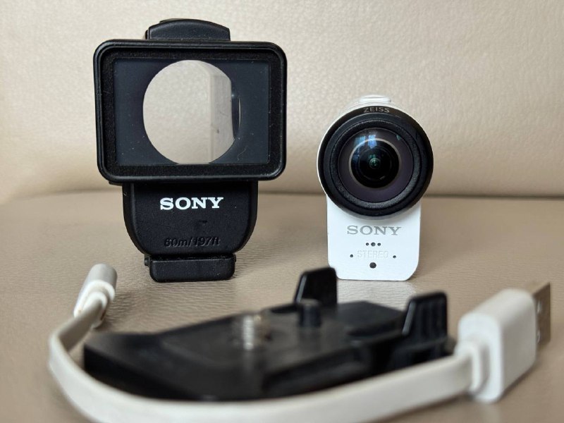 Экшн камера Sony HDR as-300