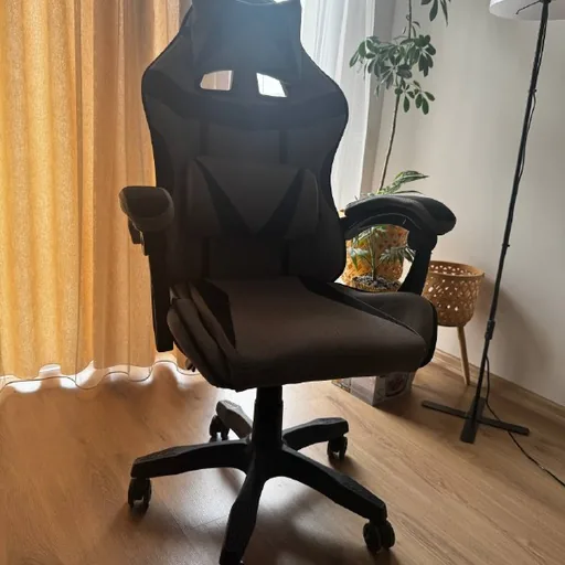 Игровое компьютерное кресло