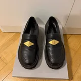 Лоуферы на платформе Charles and Keith 2