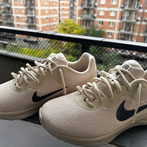 Кросівки Nike розмір 42.5