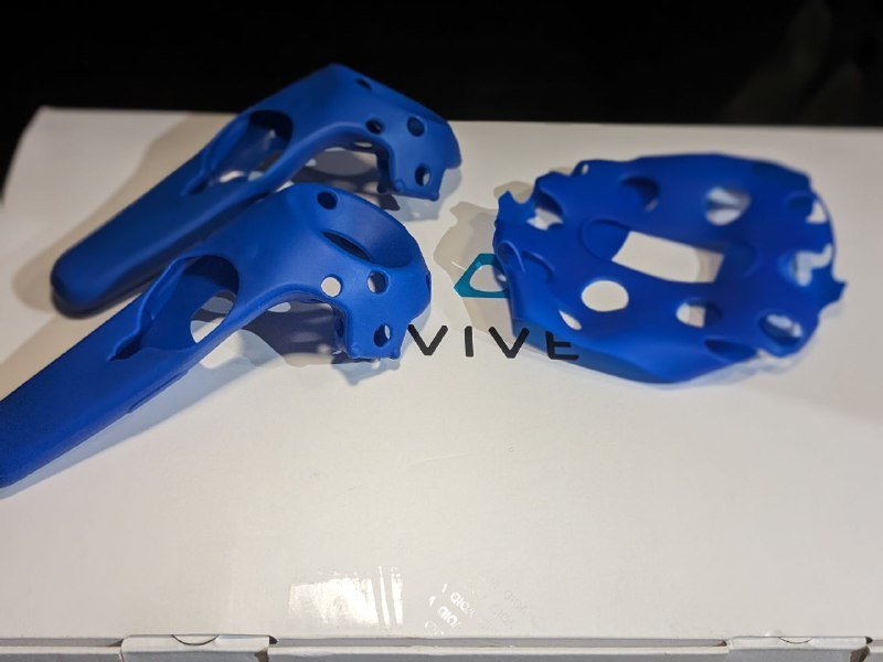 HTC Vive PRO виртуальная реальность полный комплект 10