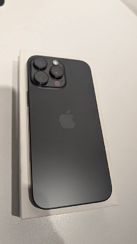 iPhone 16 Pro Max 256GB, чехлы и защитные стекла