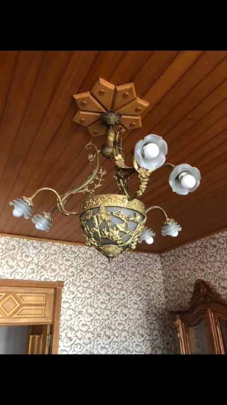 Люстра классическая потолочная