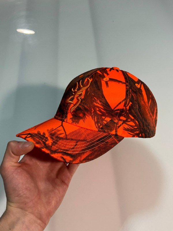 Кепка с вышивкой