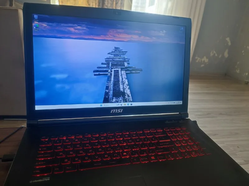 MSI GL72M 7REX 1
