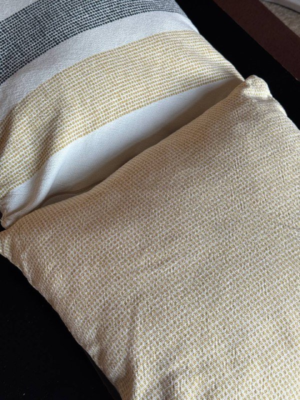 3 декоративные подушки 50х50 см 2