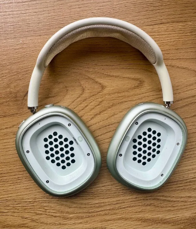 AirPods Max 1