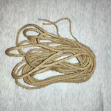 Банки, бутылки, пистолет для герметика, лопата, ножовка, канат, отвёртка, кнопки 5