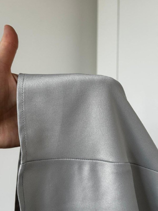 Серебристое сатиновое платье, Голубое вязаное платье с открытой спиной 4