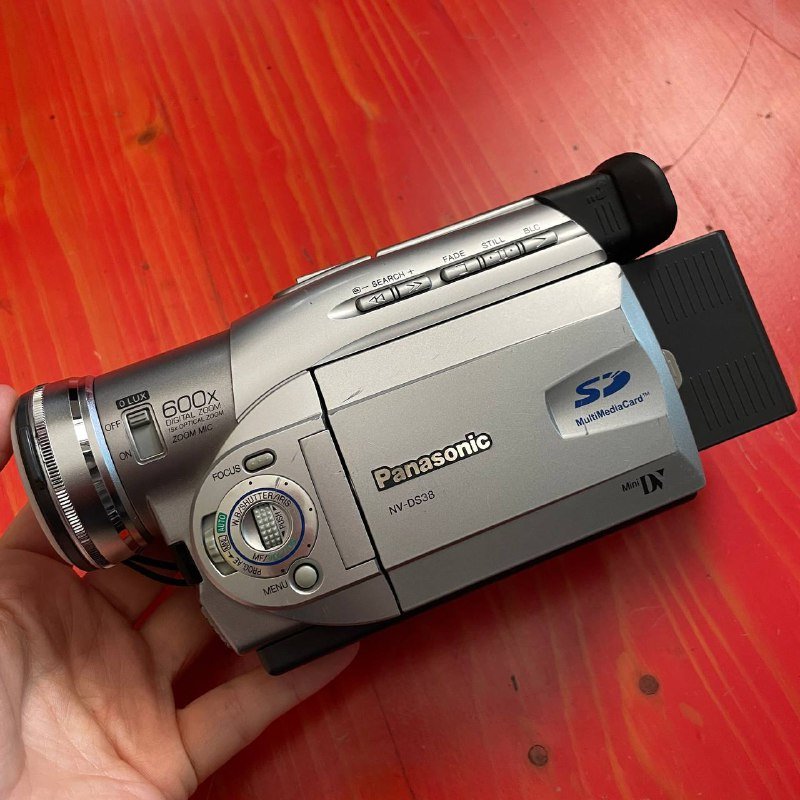 Видеокамера Panasonic NV-DS38 MiniDV