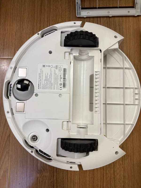 Робот пылесос Xiaomi Robot Vacuum E10 3