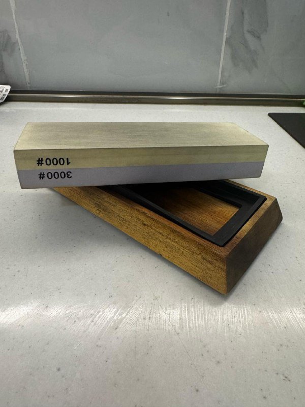 Двухсторонний водный точильный камень #1000/#3000 с деревянной базой 2