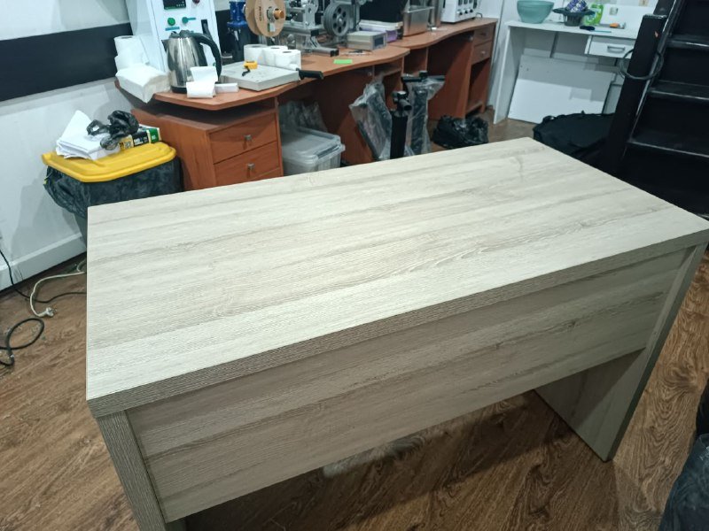 стол письменный 2